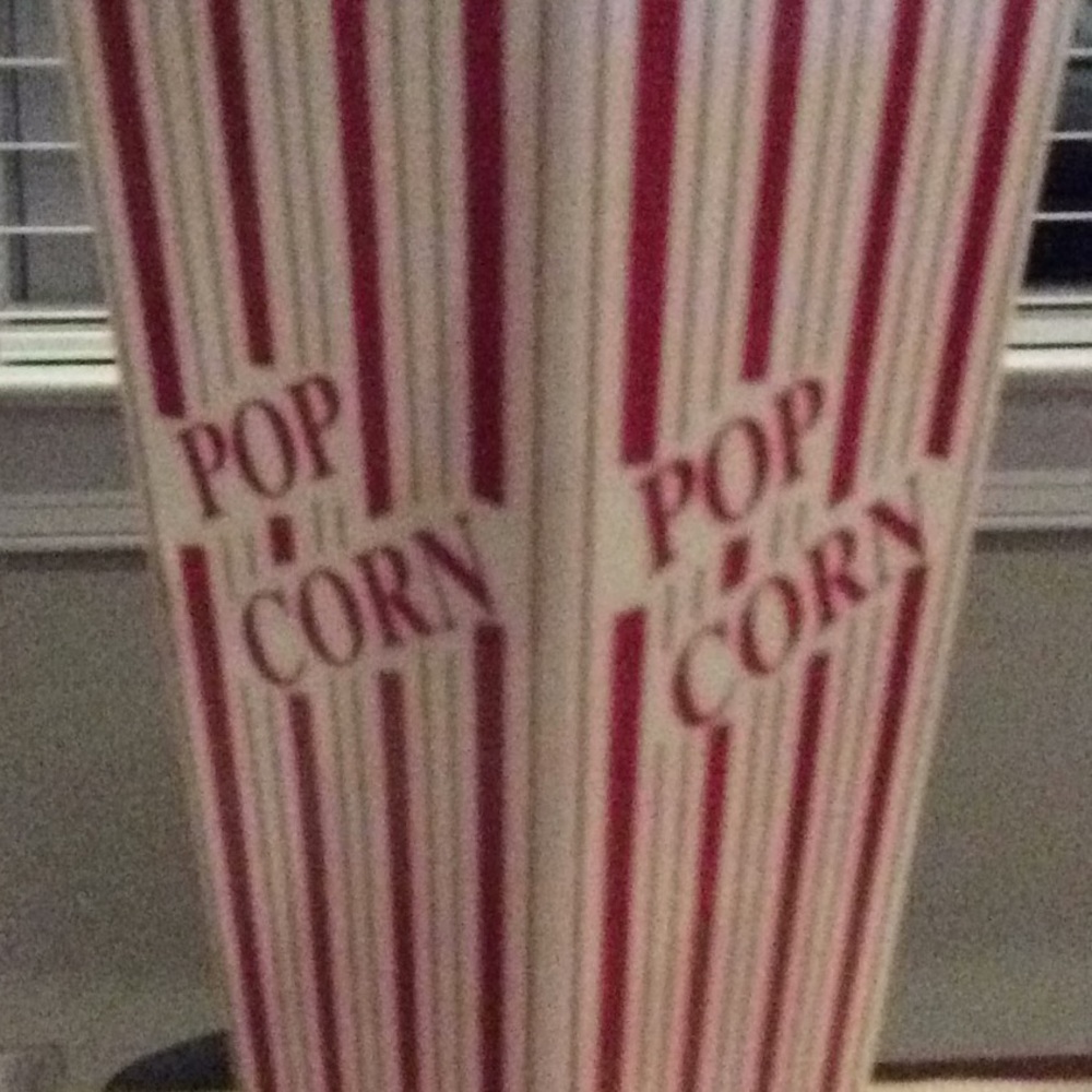 Meet your Posher, Les